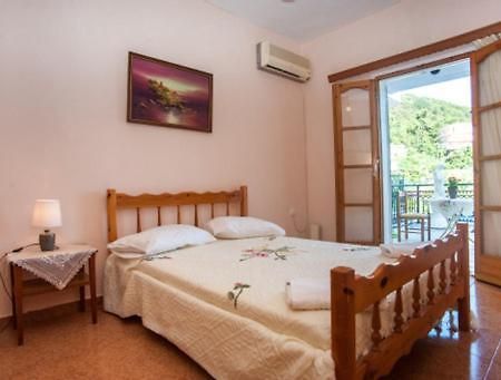 Вилла Fernanda'S Traditional 2 Floor House Порос Экстерьер фото