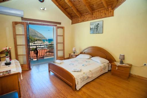 Вилла Fernanda'S Traditional 2 Floor House Порос Экстерьер фото