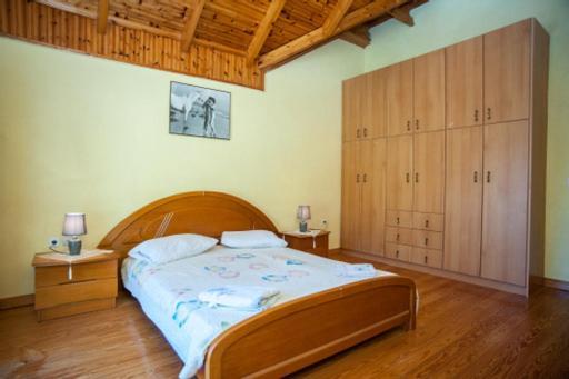 Вилла Fernanda'S Traditional 2 Floor House Порос Экстерьер фото
